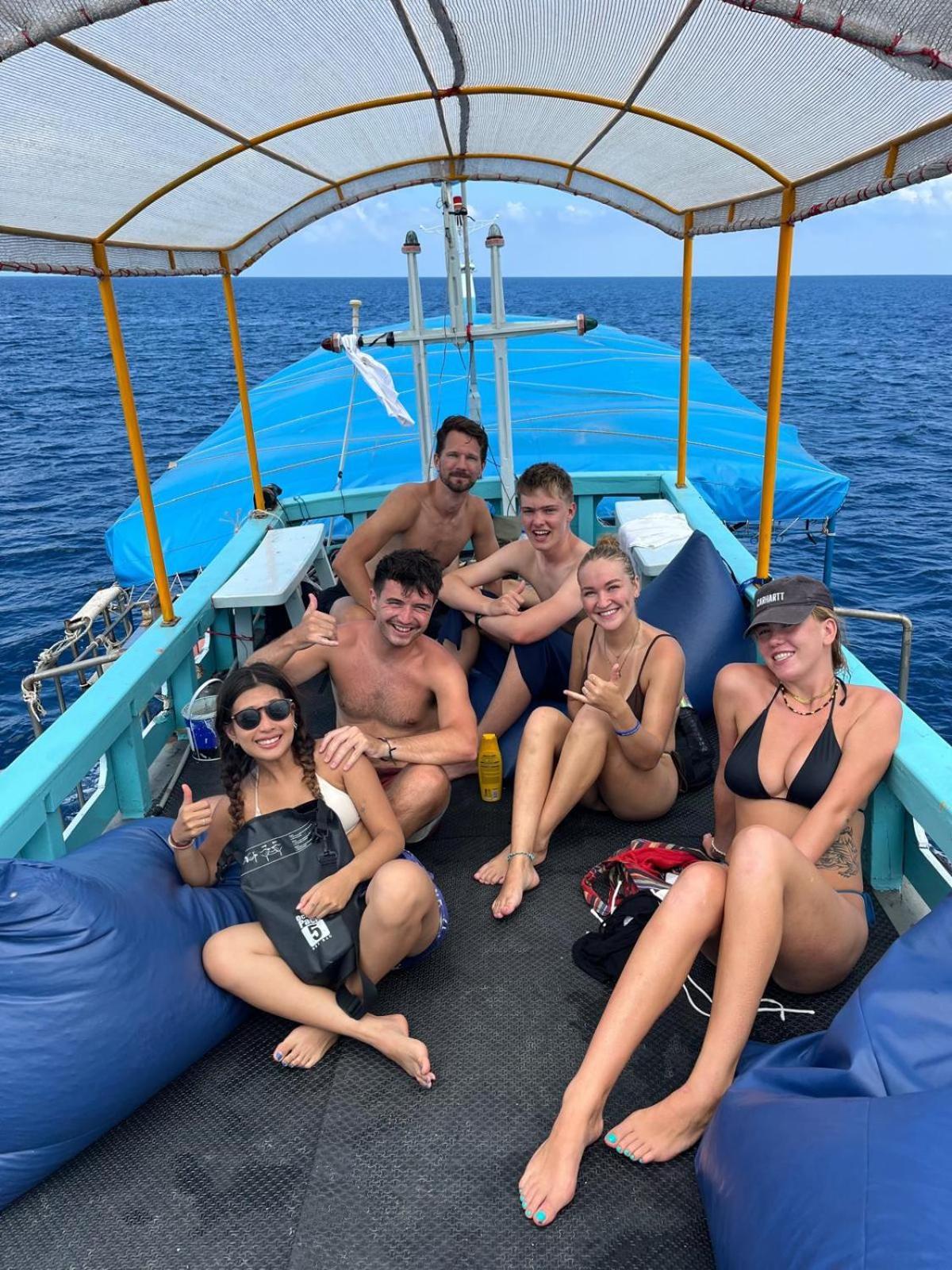 קו טאו Escape Divers - Jungle Hostel And Dive Centre מראה חיצוני תמונה